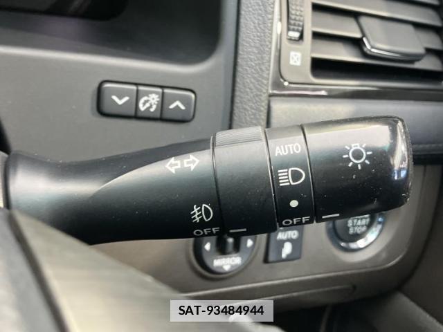 Toyota CROWN 2009-04 7821883-15