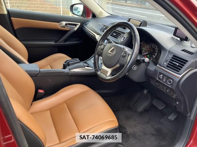 Lexus CT 2017-03 7813412-5