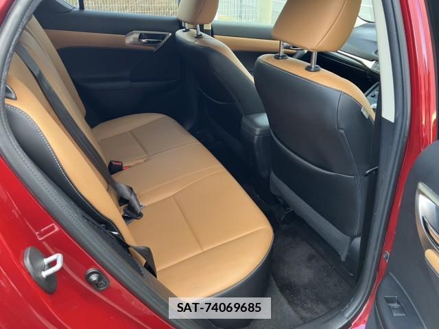 Lexus CT 2017-03 7813412-7