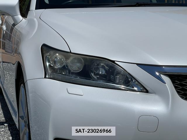 Lexus CT 2011-10 7813820-4