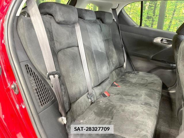 Lexus CT 2012-03 7815969-8