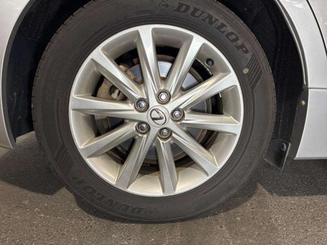 Lexus CT 2011-04 7816631-8