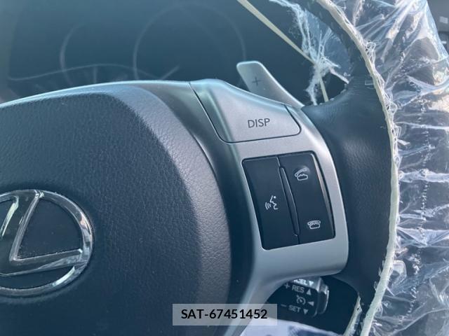 Lexus CT 2011-06 7818144-14