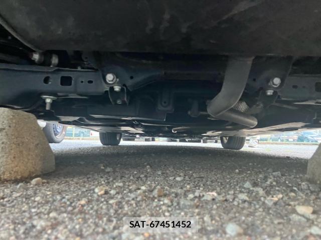 Lexus CT 2011-06 7818144-16
