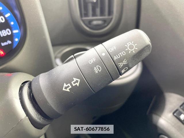 Nissan CUBE 2013-07 7815981-6