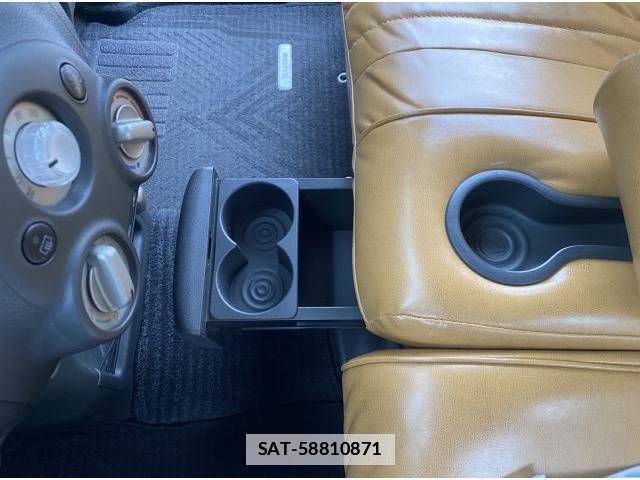 Nissan CUBE 2011-05 7820376-17