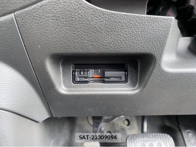 Nissan CUBE 2009-03 7820377-15