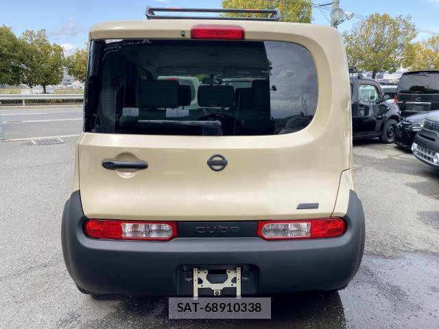 Nissan CUBE 2009-08 7820379-4