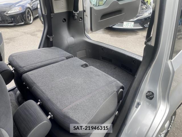 Nissan CUBE 2012-03 7820380-18
