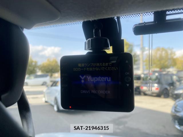 Nissan CUBE 2012-03 7820380-19