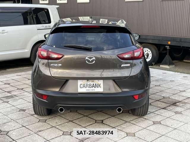 Mazda CX-3 2016-01 7811814-9