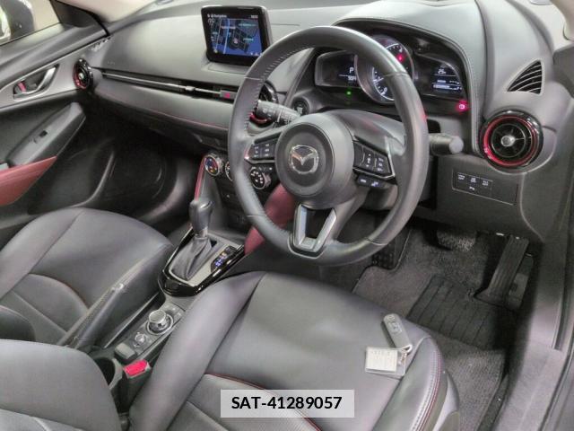 Mazda CX-3 2017-04 7816176-2