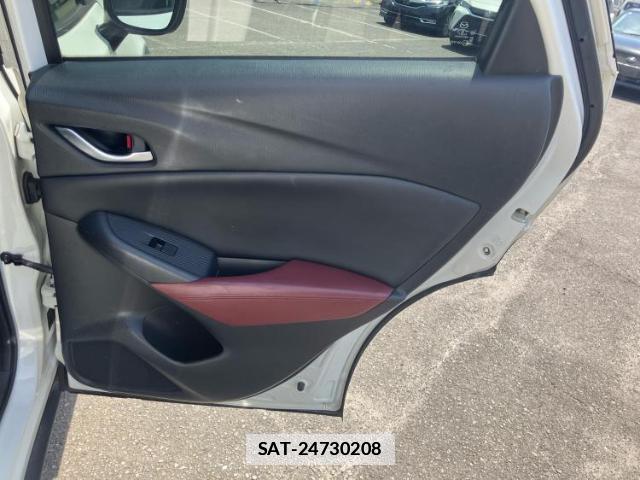 Mazda CX-3 2015-09 7818907-4