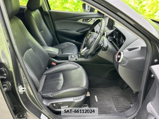 Mazda CX-3 2018-09 7821444-3