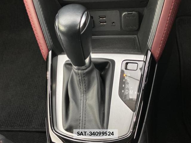 Mazda CX-3 2017-07 7821604-17