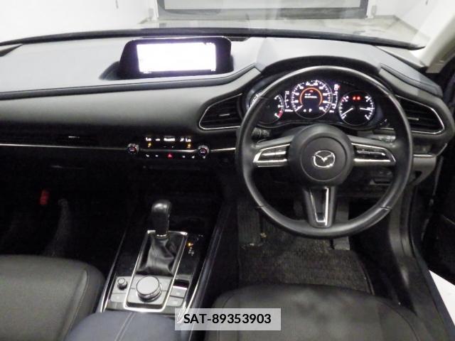 Mazda CX-30 2021-05 7811407-2
