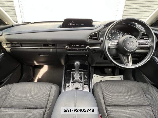 Mazda CX-30 2020-01 7811914-5