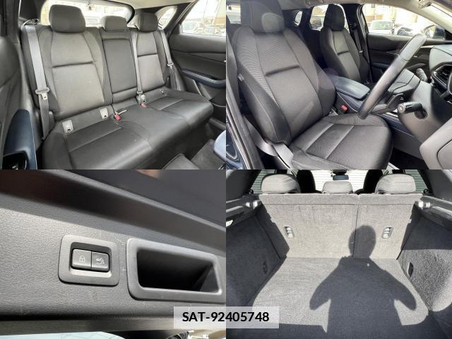 Mazda CX-30 2020-01 7811914-7
