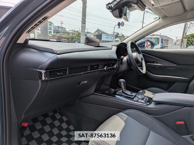 Mazda CX-30 2025-11 7813921-2