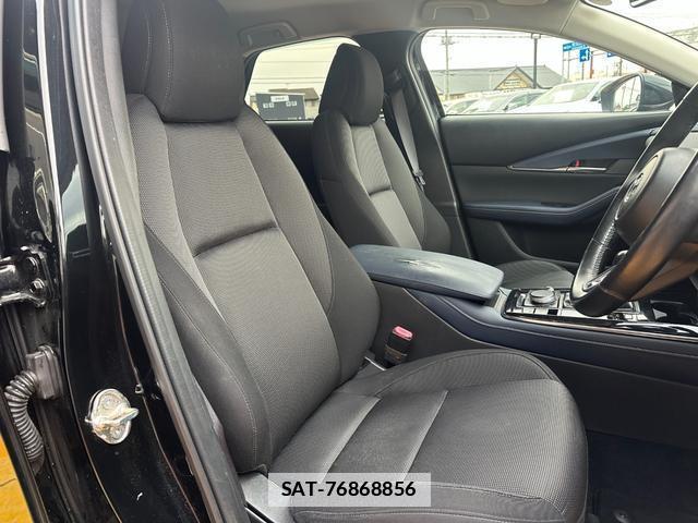 Mazda CX-30 2020-07 7815672-17