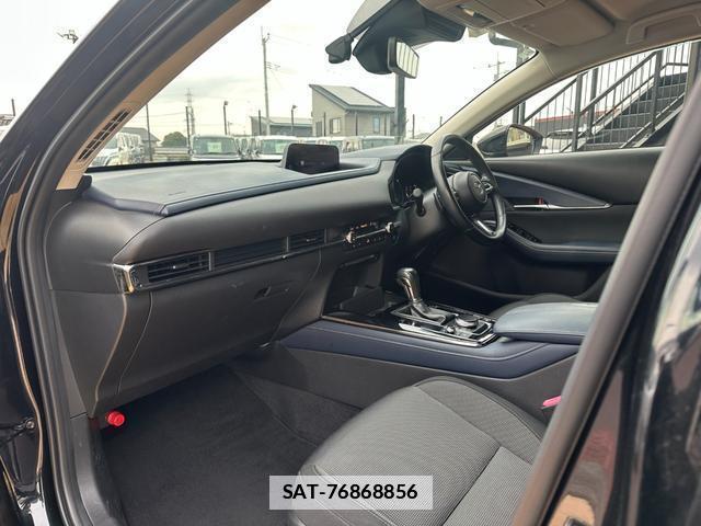 Mazda CX-30 2020-07 7815672-18