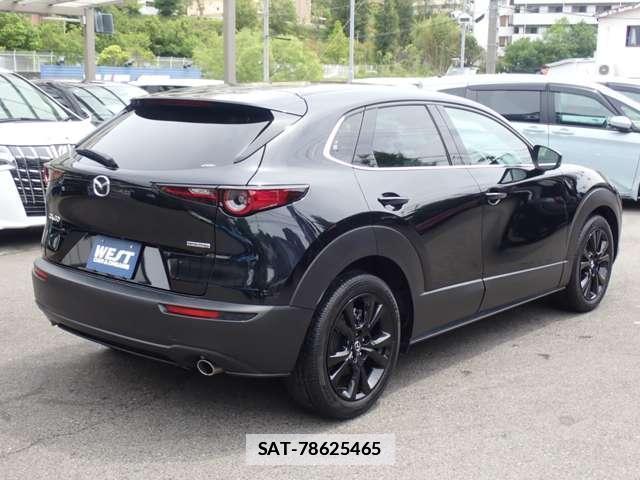 Mazda CX-30 2024-01 7817518-18
