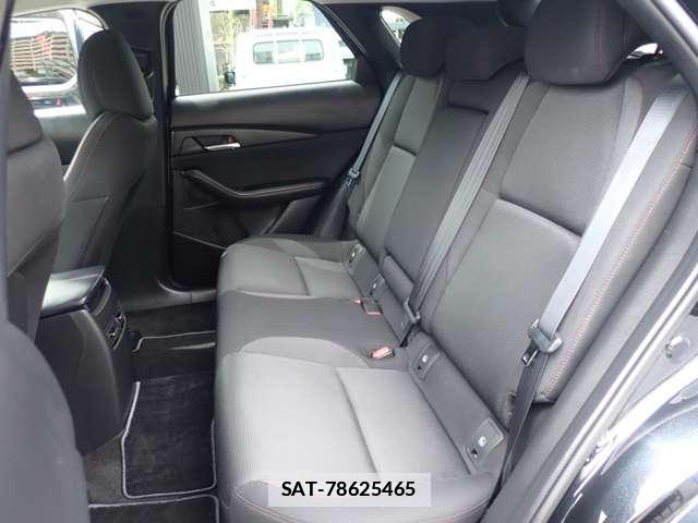 Mazda CX-30 2024-01 7817518-6