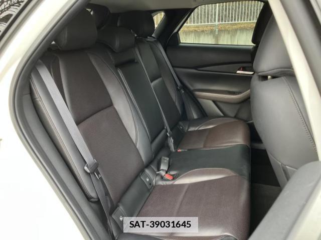 Mazda CX-30 2020-03 7820959-4