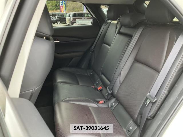 Mazda CX-30 2020-03 7820959-6