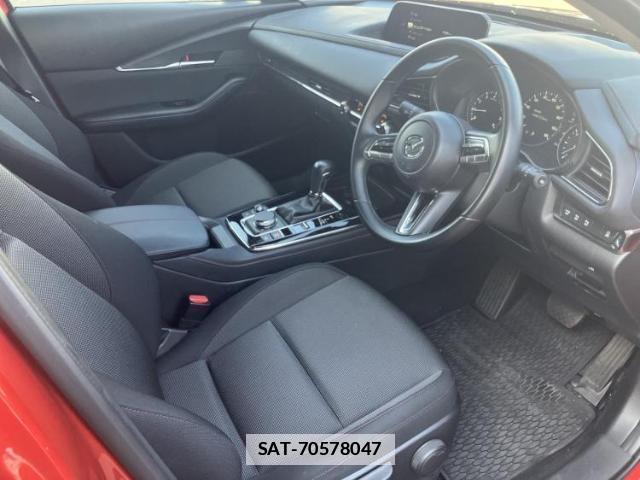Mazda CX-30 2023-03 7821379-3