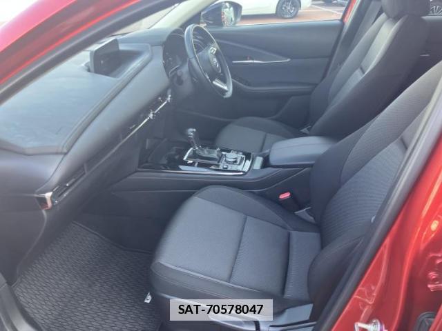 Mazda CX-30 2023-03 7821379-5