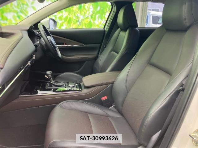 Mazda CX-30 2021-09 7821873-6