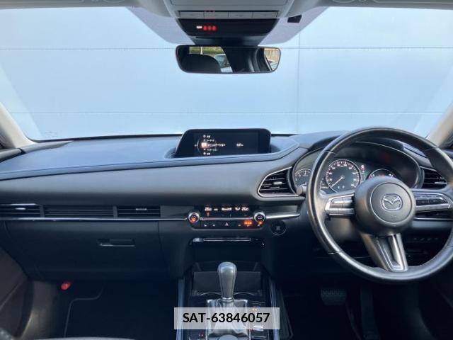 Mazda CX-30 2021-06 7821971-3