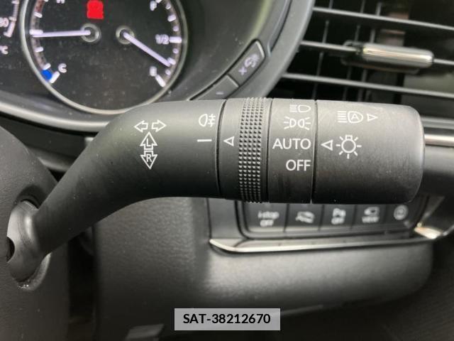 Mazda CX-30 2020-02 7822410-15