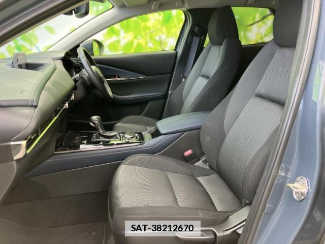 Mazda CX-30 2020-02 7822410-5