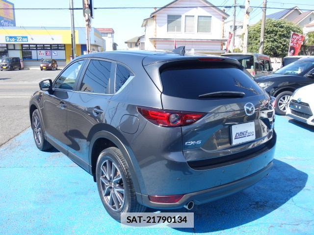 Mazda CX-5 2018-03 7813166-3