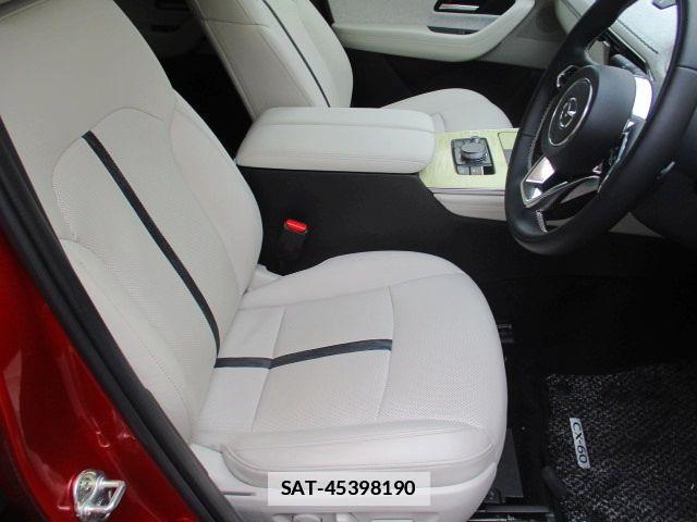 Mazda CX-60 2023-05 7820449-5