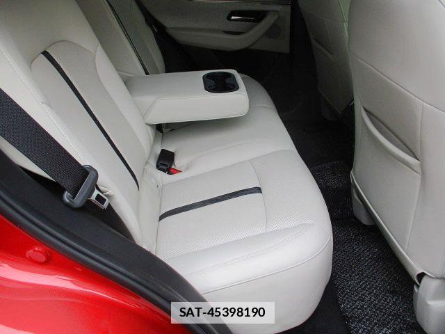 Mazda CX-60 2023-05 7820449-6