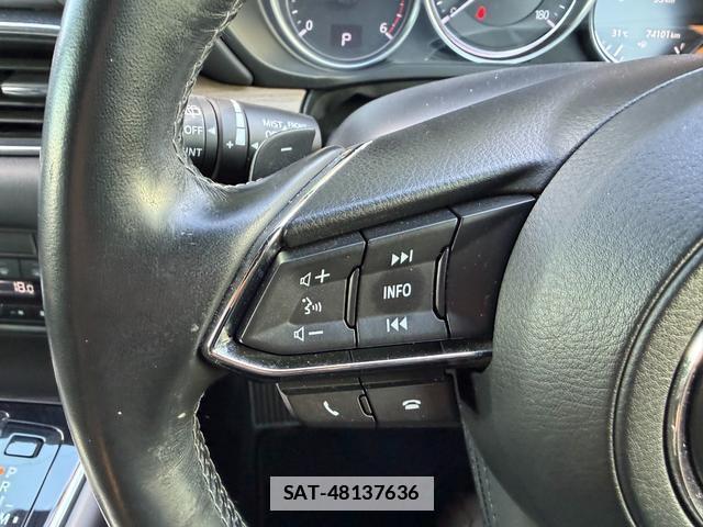 Mazda CX-8 2018-01 7812708-2
