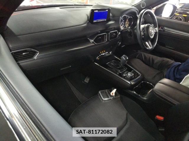 Mazda CX-8 2019-01 7814436-2