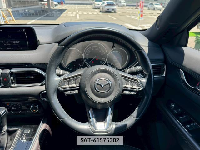 Mazda CX-8 2018-03 7816470-11