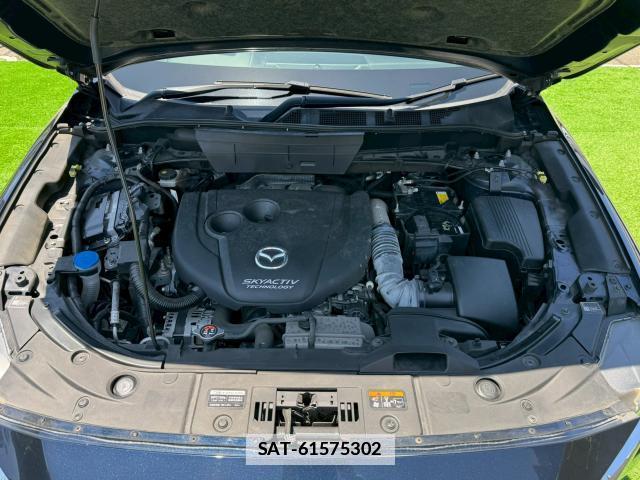 Mazda CX-8 2018-03 7816470-16