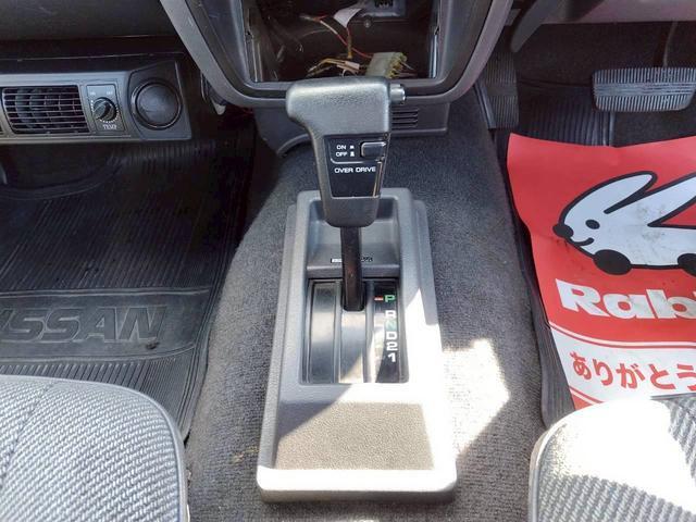 Nissan DATSUN TRUCK 1994-03 7818493-11