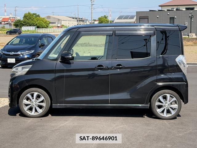 Nissan DAYZ ROOX 2014-05 7815463-17
