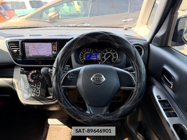 Nissan DAYZ ROOX 2014-05 7815463-18