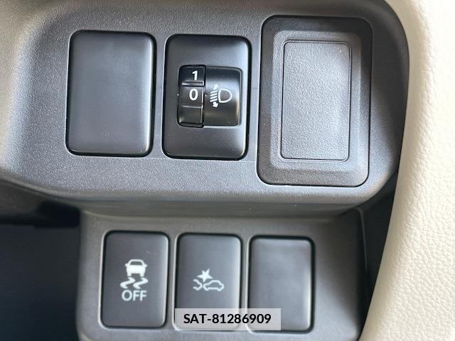 Nissan DAYZ 2016-03 7811497-10