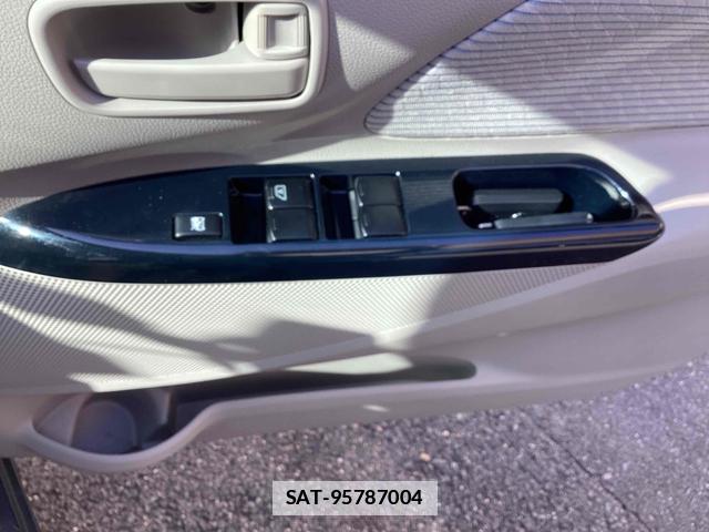 Nissan DAYZ 2013-10 7813244-14