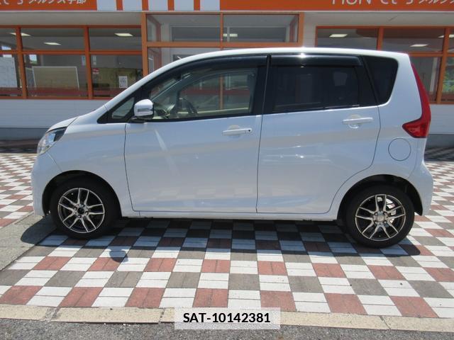 Nissan DAYZ 2015-08 7819544-7
