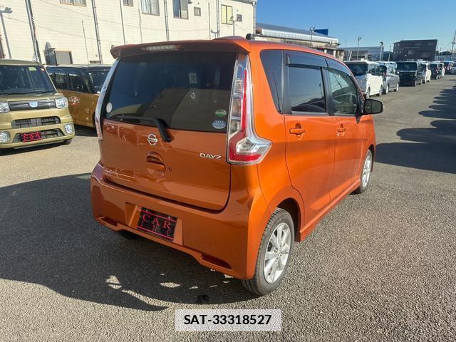 Nissan DAYZ 2017-03 7820150-17