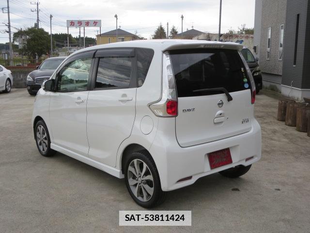Nissan DAYZ 2014-09 7820437-1